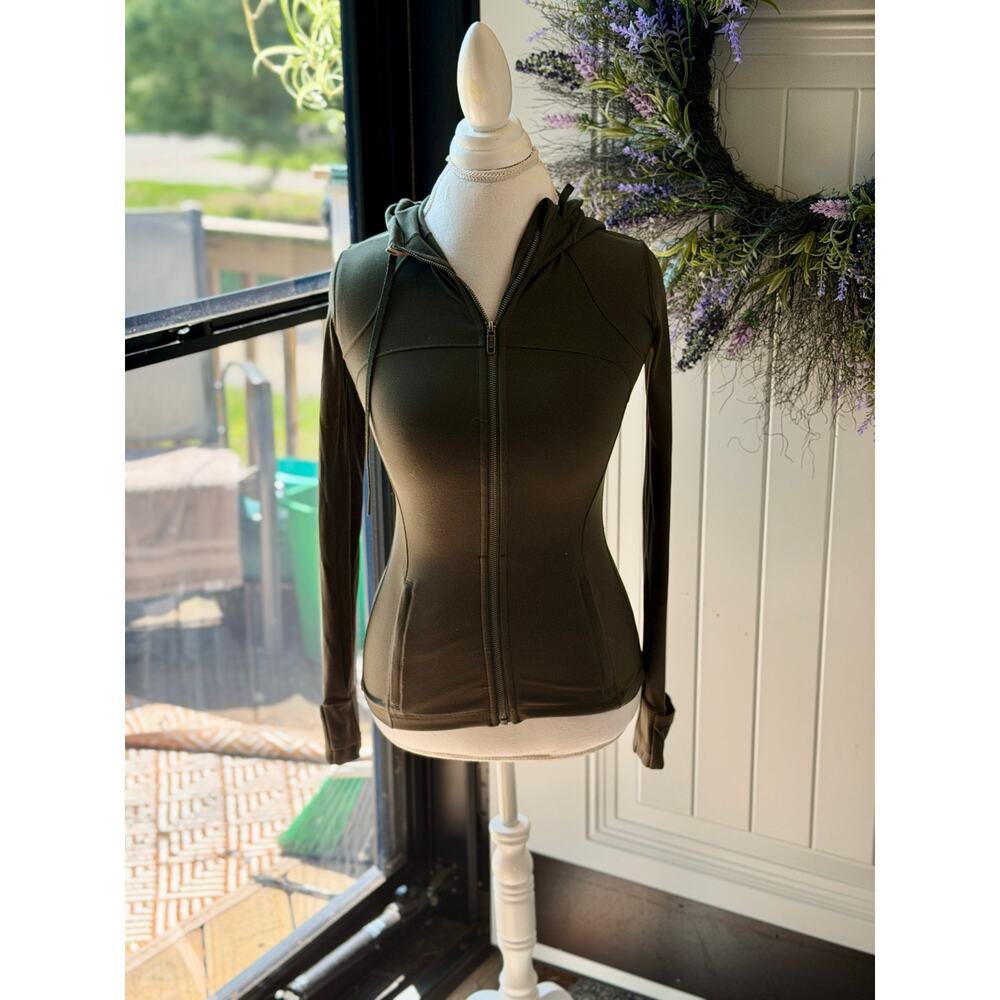 Lululemon Hooded Define Jacket Nulu - Dark Olive size 4